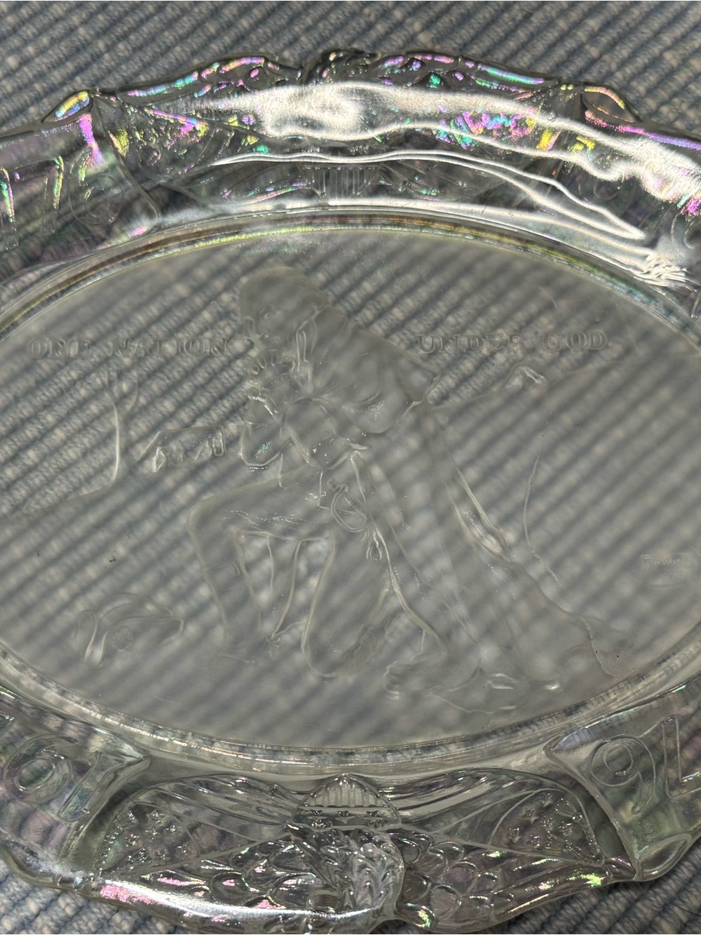 Source Unknown Iridescent Clear Glass Cherub Platter